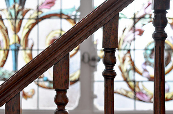 soporte-pasamanos-bronce-fierro « Escaleras de madera, barandas y pasamanos