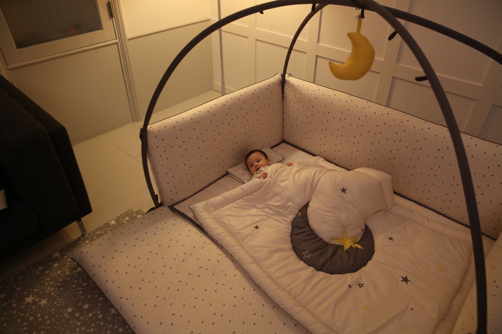 롤베이비범퍼침대Big Moon, 롤베이비 롤베이비 Quarto infantil moderno Camas e berços