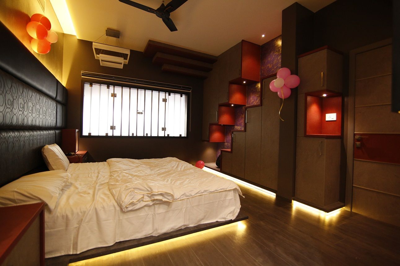 Residential interiors for Mr.Siraj at Chennai, Offcentered Architects Offcentered Architects Modern style bedroom