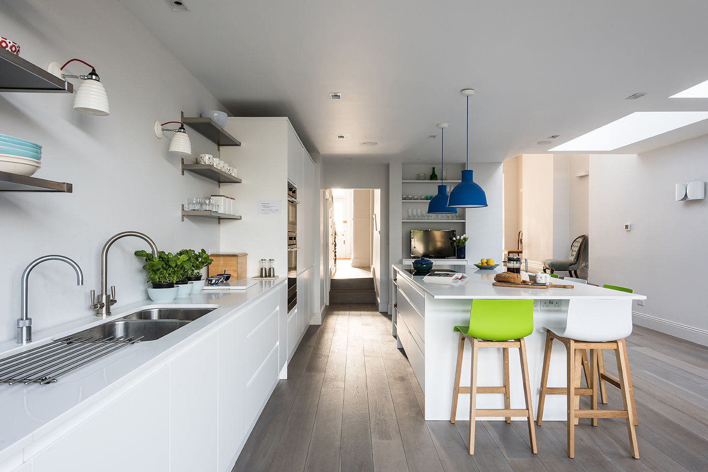 Putney Home, Grand Design London Ltd Grand Design London Ltd Nhà bếp phong cách hiện đại kitchen,living room,extension,refurbishment