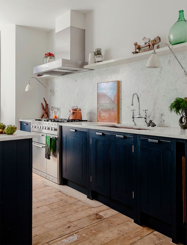 W12 Kitchen by British Standard British Standard by Plain English Rustic style kitchen Wood Wood effect