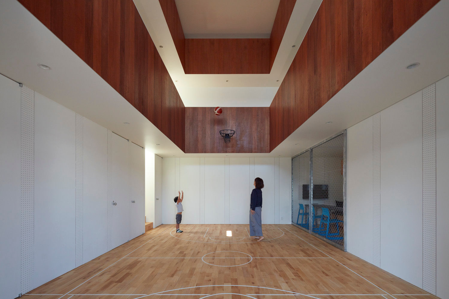 court house, 小泉設計室 小泉設計室 Gimnasios de estilo minimalista