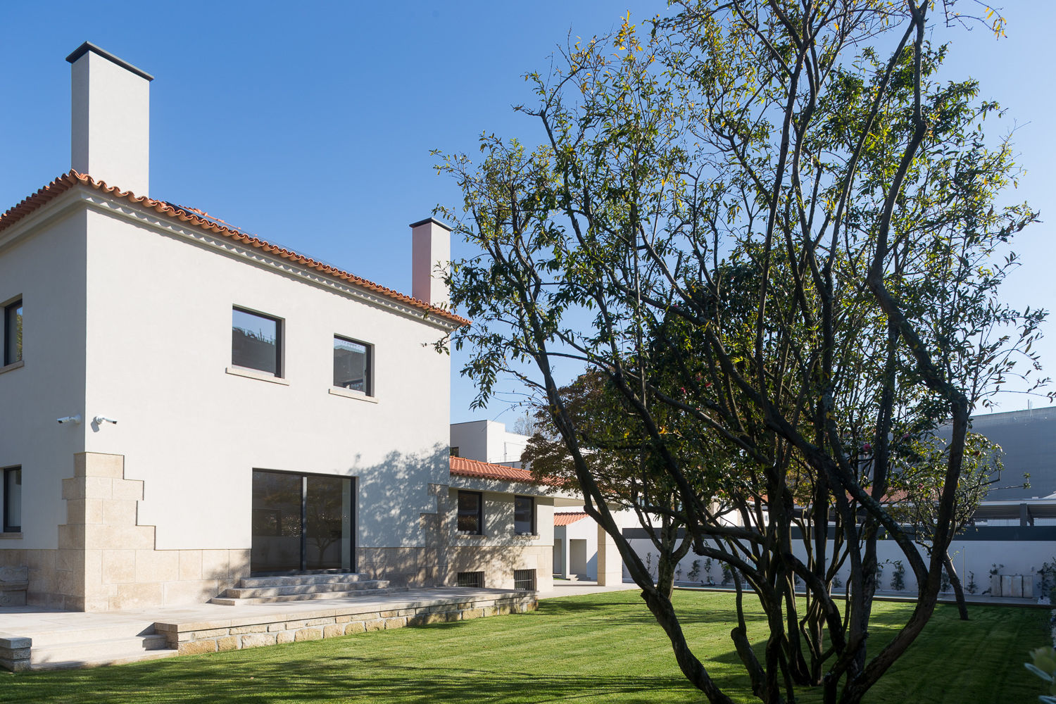 Azevedo Coutinho House, Diana Vieira da Silva Arquitectura e Design Diana Vieira da Silva Arquitectura e Design Casas modernas