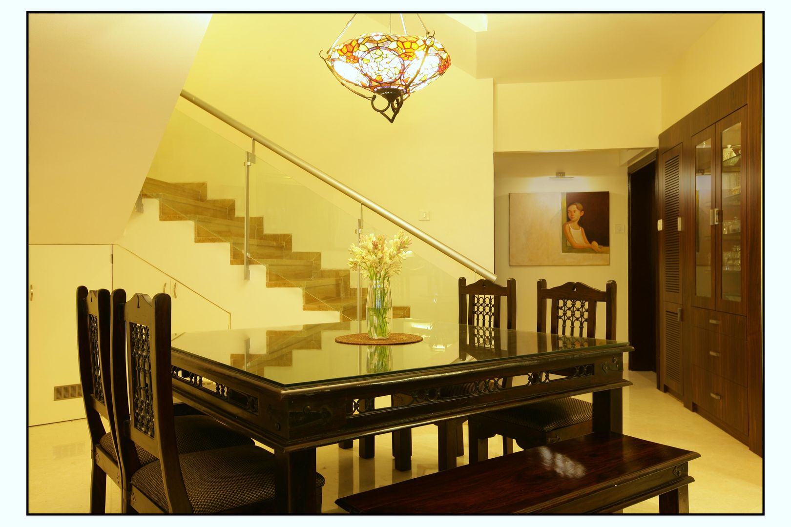 Residence For Captain Nikhil Kanetkar and Ashwini Kanetkar, Navmiti Designs Navmiti Designs غرفة السفرة