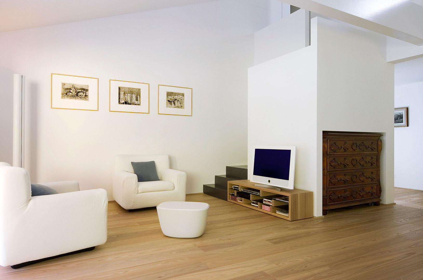 Casa IB, MYOSTUDIO MYOSTUDIO Modern living room Wood Wood effect