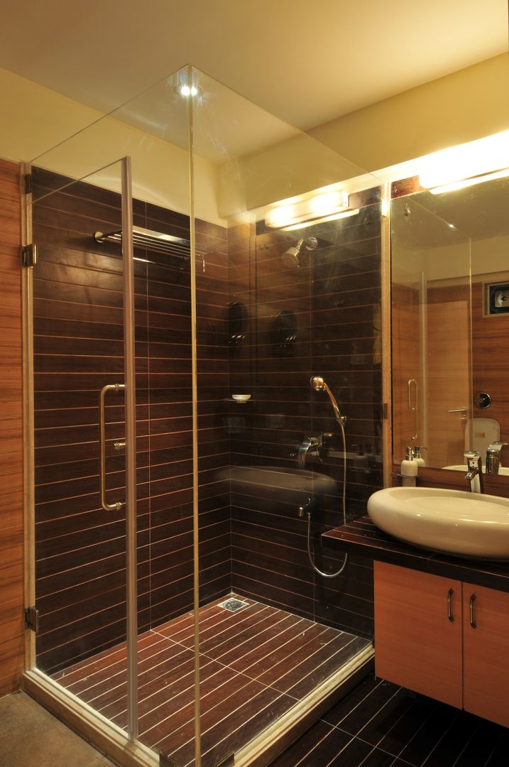 homify Asian style bathroom Tiles