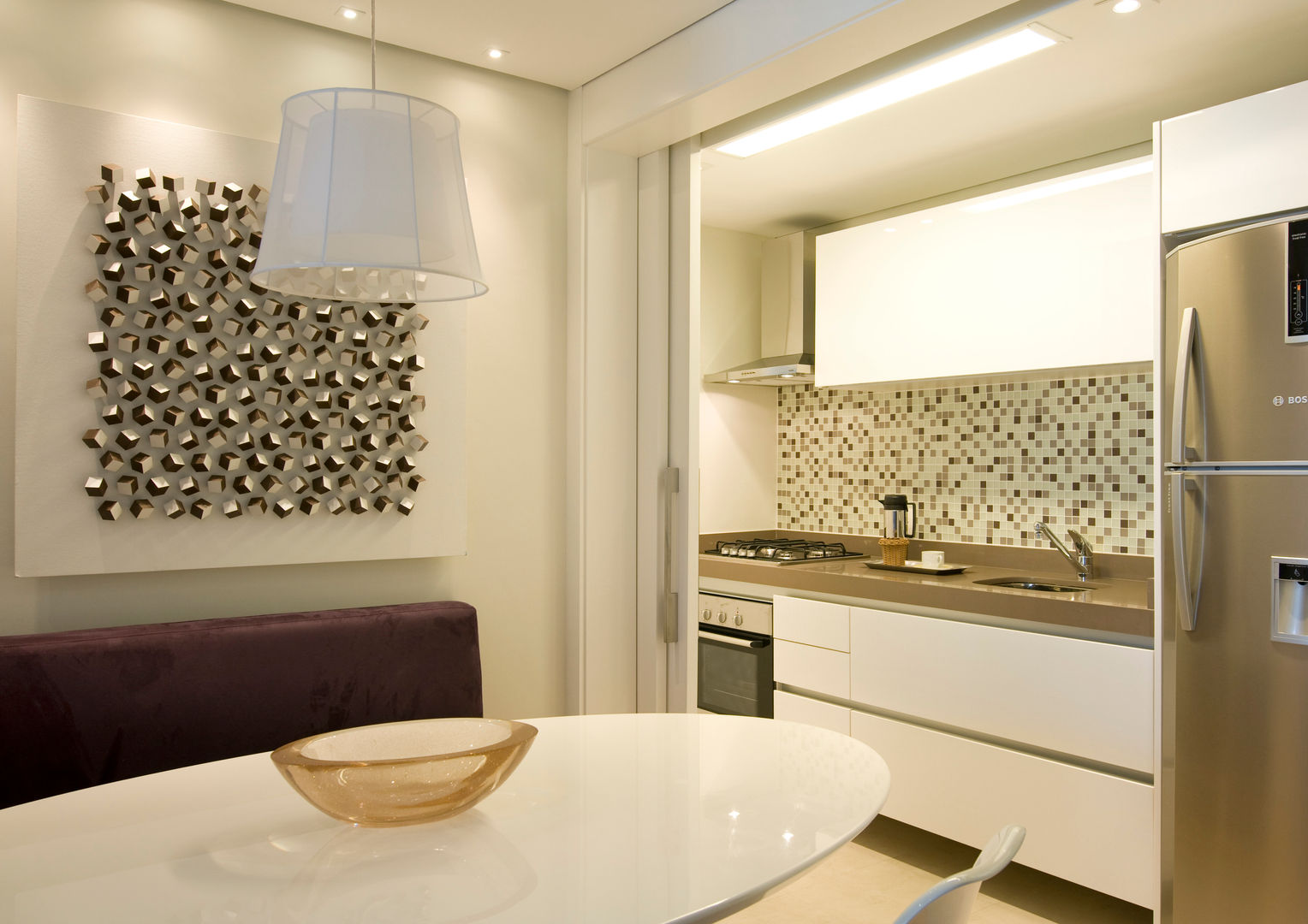 Apartamento em Moema, São Paulo, Liliana Zenaro Interiores Liliana Zenaro Interiores Dining room لکڑی Wood effect