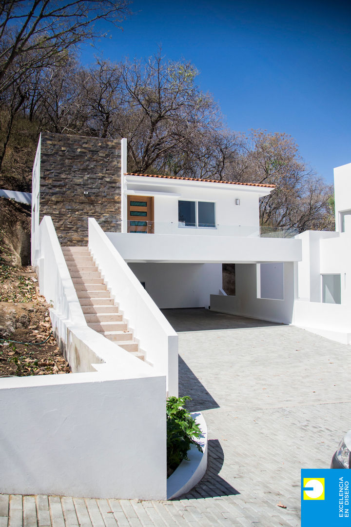 RESIDENCIA BAROCIO, Excelencia en Diseño Excelencia en Diseño 미니멀리스트 주택 콘크리트