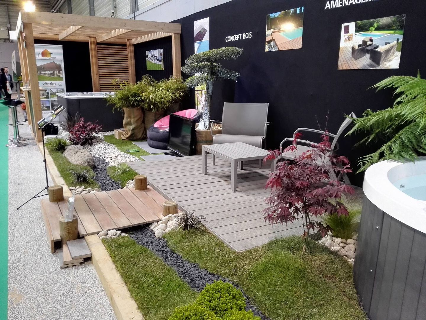 Foire de nantes 2016, TimberTech TimberTech 모던스타일 발코니, 베란다 & 테라스 우드 + 플라스틱