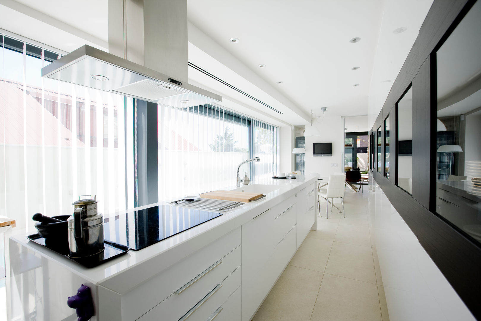 Vivienda unifamiliar minimalista, RENHOGAR RENHOGAR Minimalist kitchen