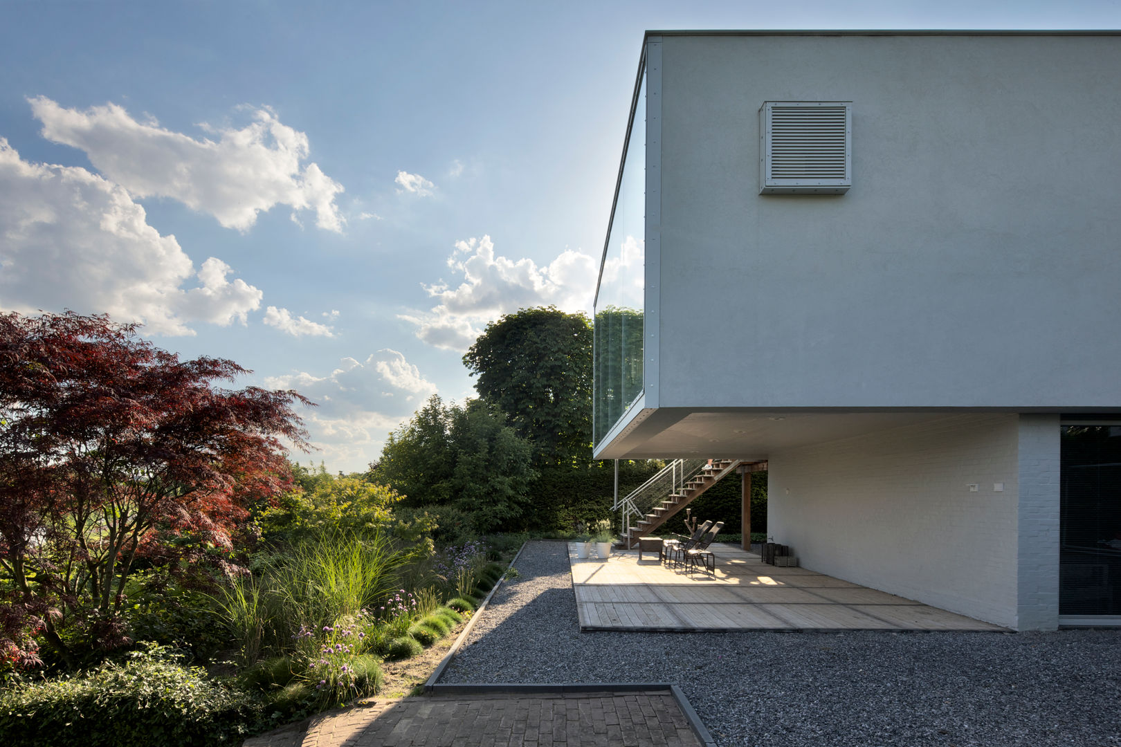 Woonhuis Aramislaan, bv Mathieu Bruls architect bv Mathieu Bruls architect モダンデザインの テラス