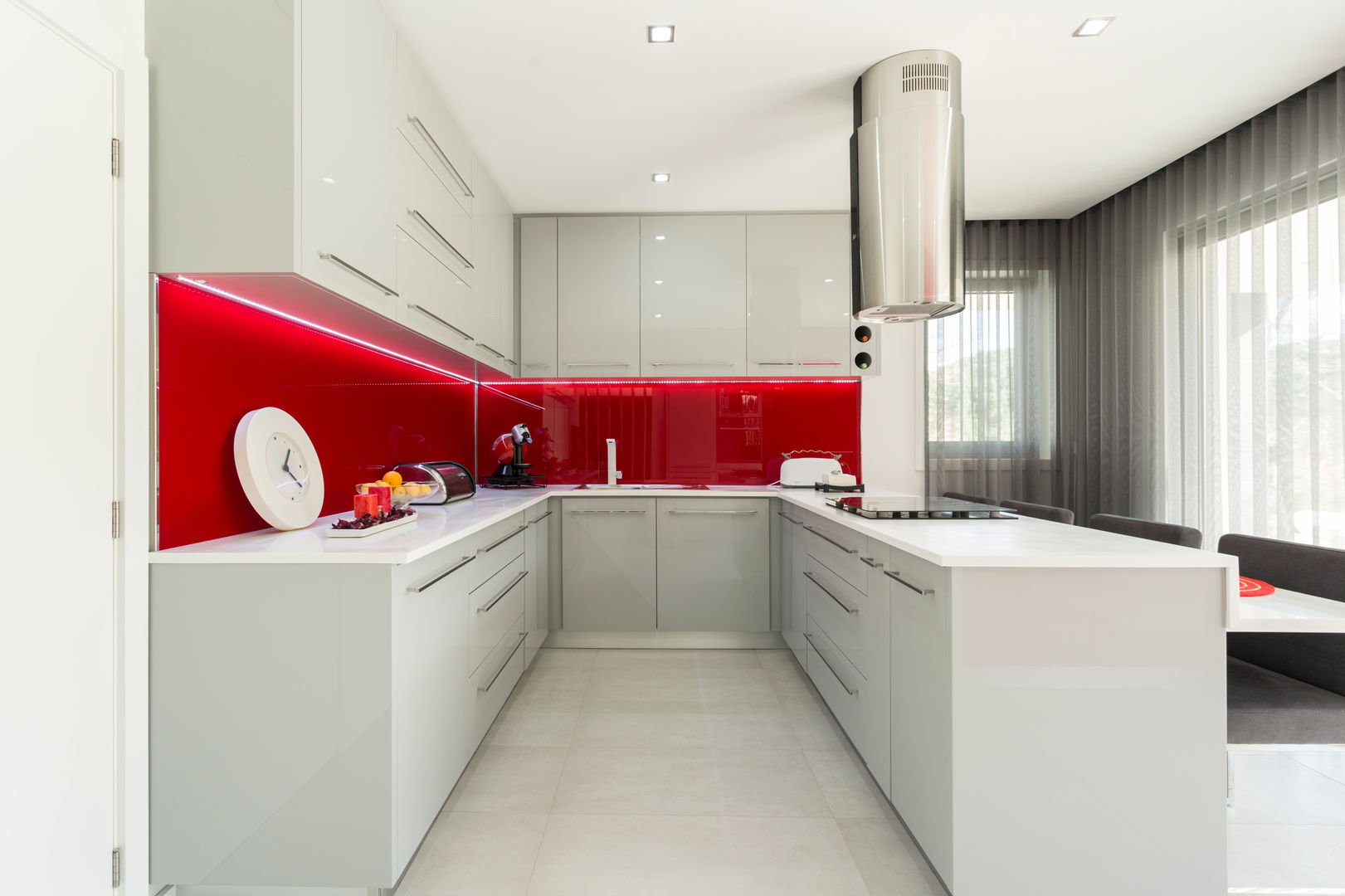 COZINHA . INTERDESIGN, Interdesign Interiores Interdesign Interiores مطبخ رفوف وأدراج