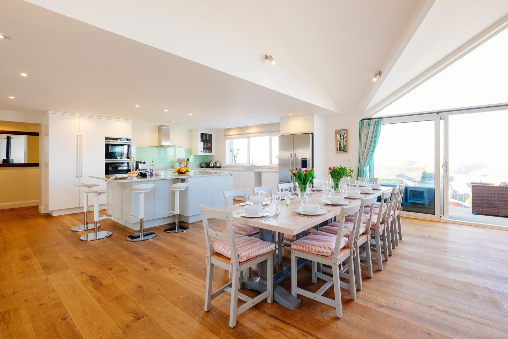 Dining Room Perfect Stays Modern dining room