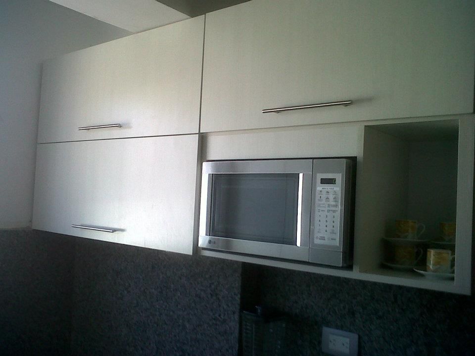 COCINA COMPACTA CON LAVANDERIA CAROLINA GUTIERREZ DESIGN, C.A. cocina