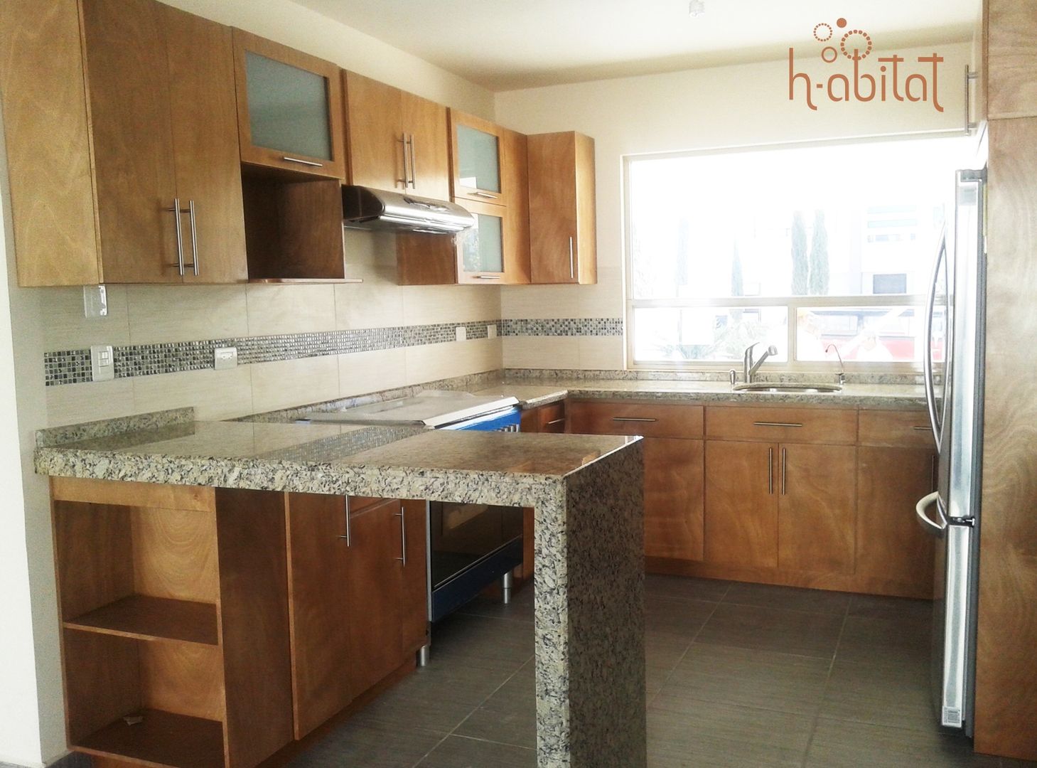 Cocina en Privanzas del Campestre, H-abitat Diseño & Interiores H-abitat Diseño & Interiores مطبخ خشب Wood effect