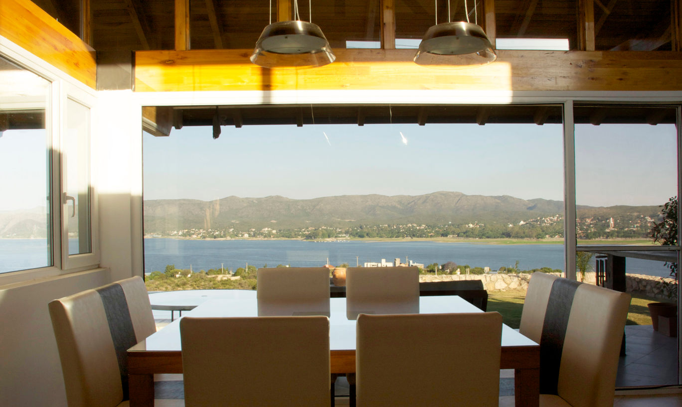 Casa Lago, renziravelo renziravelo Dining room