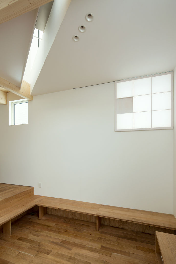 白箱の家（White BOX House）, 一級建築士事務所 Atelier Casa 一級建築士事務所 Atelier Casa Living room لکڑی Wood effect