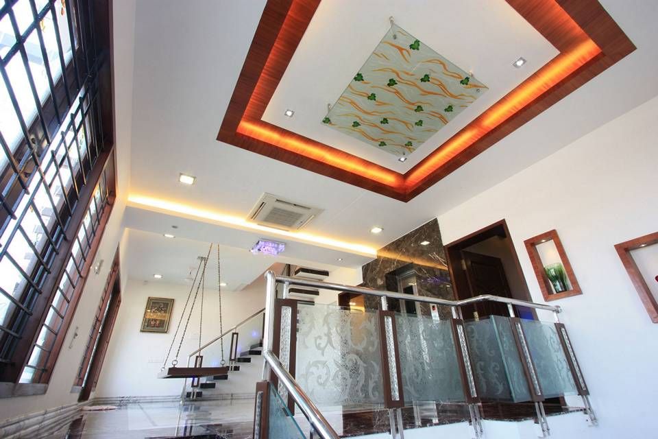 False ceiling Ansari Architects Modern Corridor, Hallway and Staircase