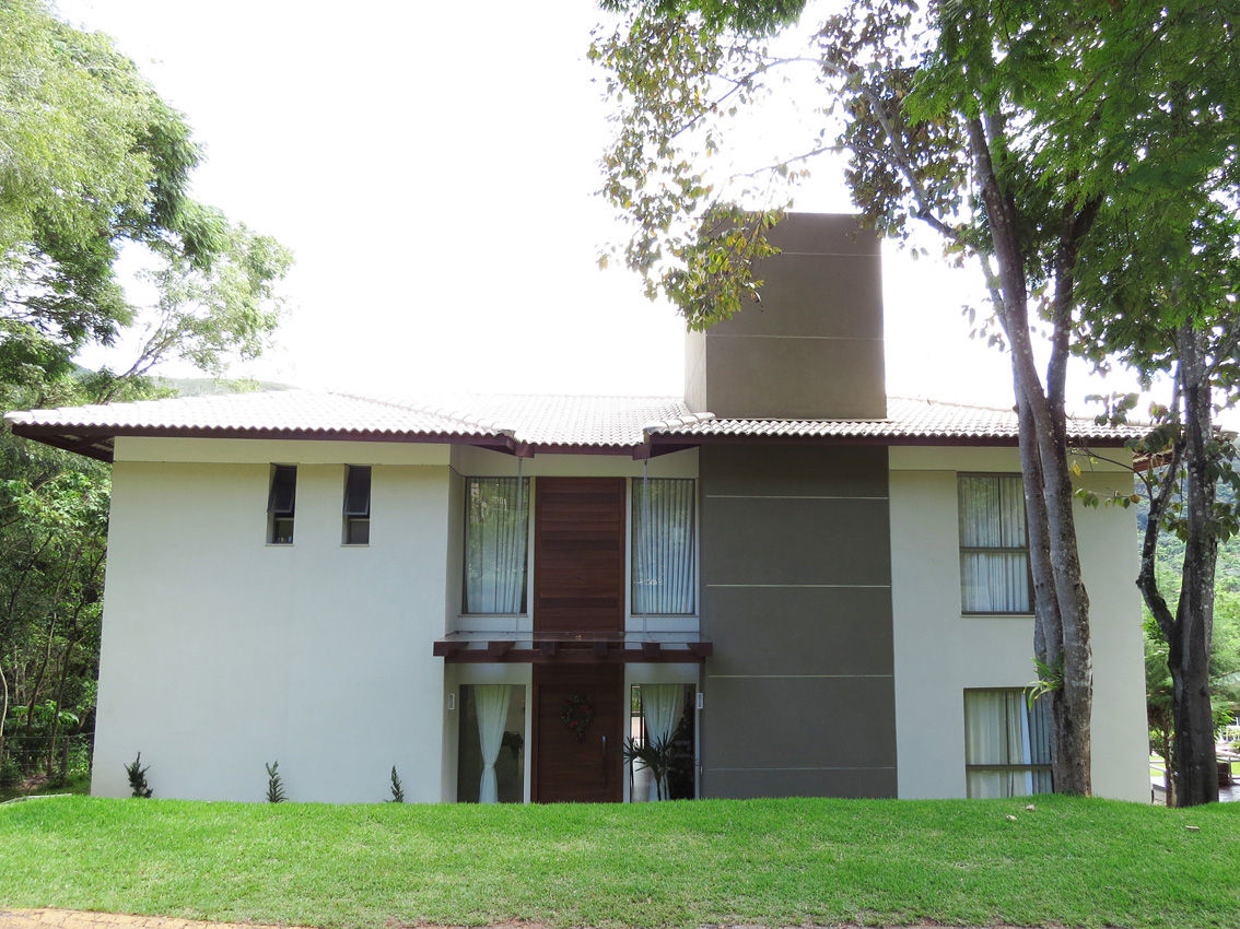 Casa Avenida do Lago, Alexandre Senra Arquitetos Associados Alexandre Senra Arquitetos Associados Casas campestres