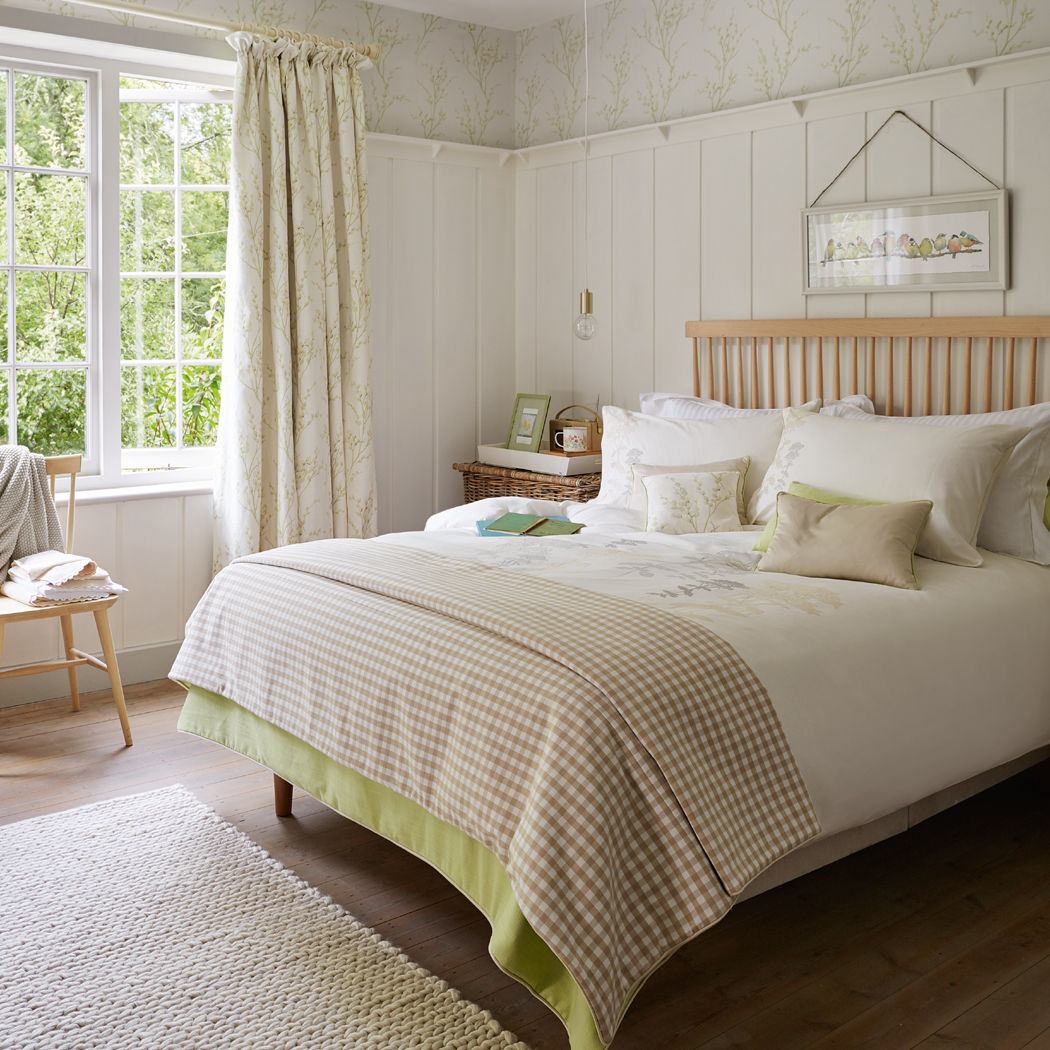 Timeless Country - Primavera Verano 2016, Laura Ashley Decoración Laura Ashley Decoración غرفة نوم