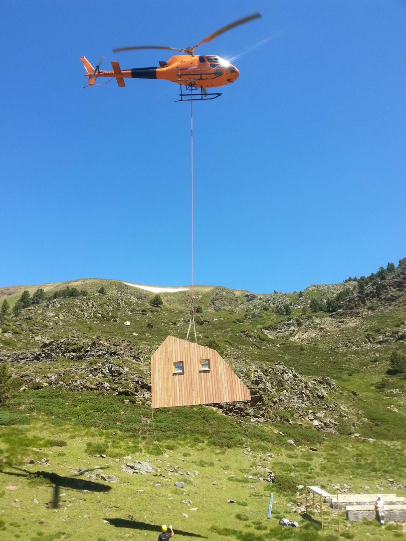 Refugi d'Estanilles (NOEM), NOEM NOEM Casas de estilo rural