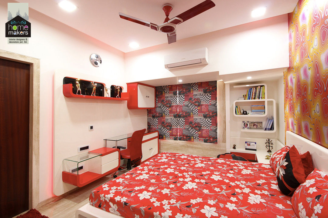 Red Bedroom homify Modern style bedroom