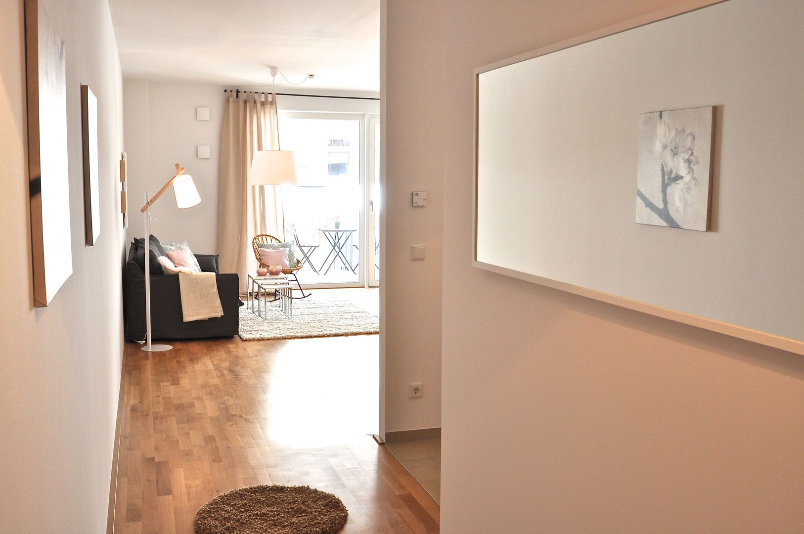 Cosy Home - Home Staging einer Mietwohnung, K. A. K. A. Moderne gangen, hallen & trappenhuizen