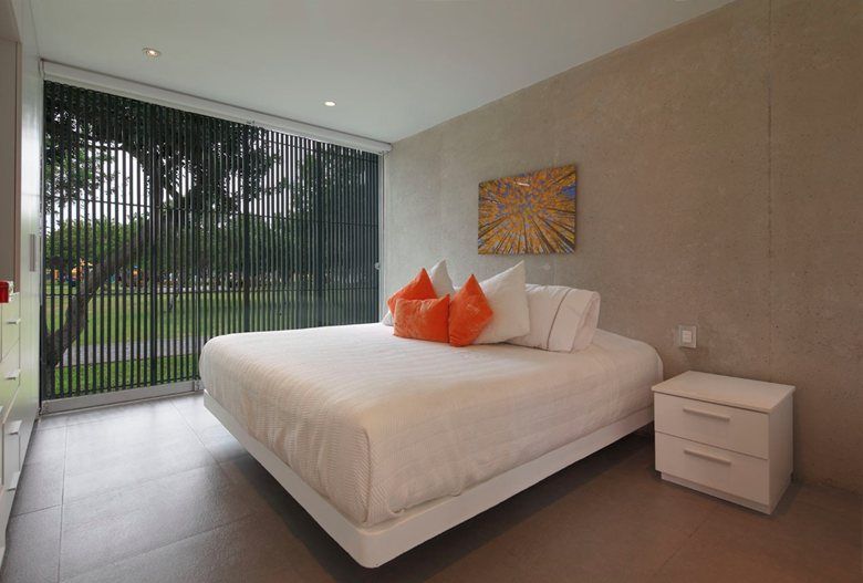 Casa Blanca, Martin Dulanto Martin Dulanto Modern style bedroom