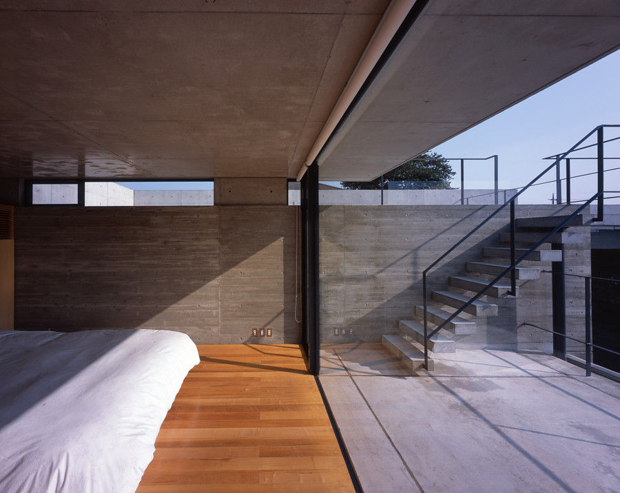 結城の家, SHSTT SHSTT Modern style bedroom Concrete