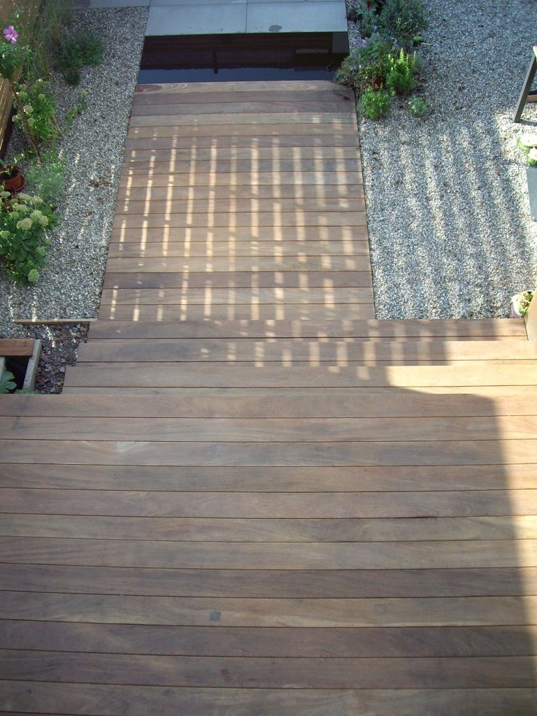 Cumaru Terrassendielen 21 x 145 mm FSC, Kahrs GmbH Kahrs GmbH Rustic style balcony, porch & terrace Wood Wood effect