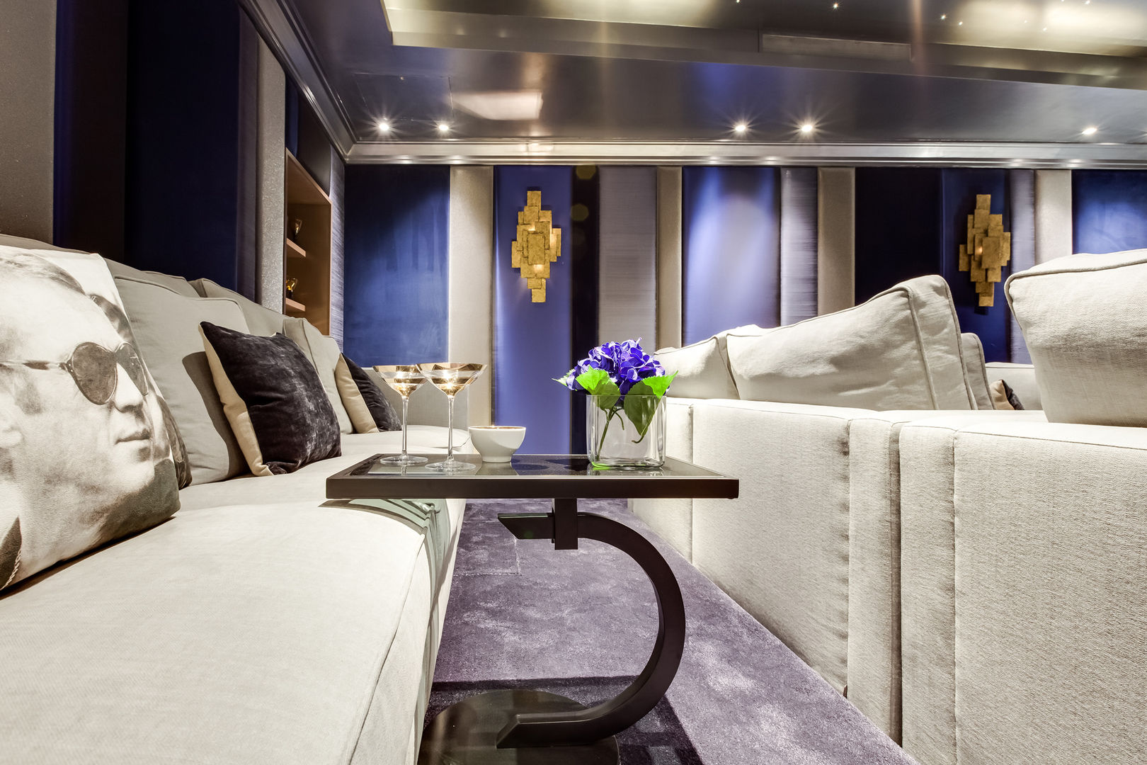 Bespoke Home Cinema Mille Couleurs London Phòng giải trí phong cách hiện đại Vàng bạc padded wall panels,home cinema,upholstered panels,wall tiles,padded wall tiles,upholstered walls,media room