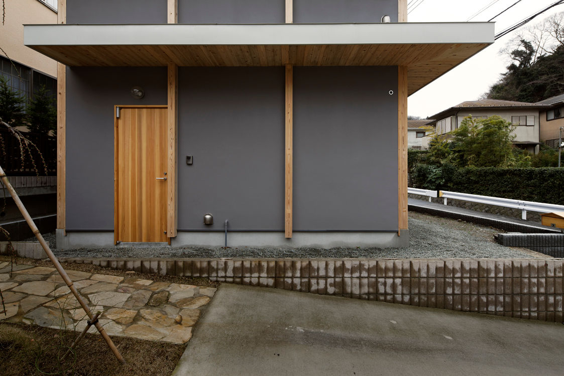 4-Column House, 大松俊紀アトリエ 大松俊紀アトリエ Будинки Дерево Дерев'яні