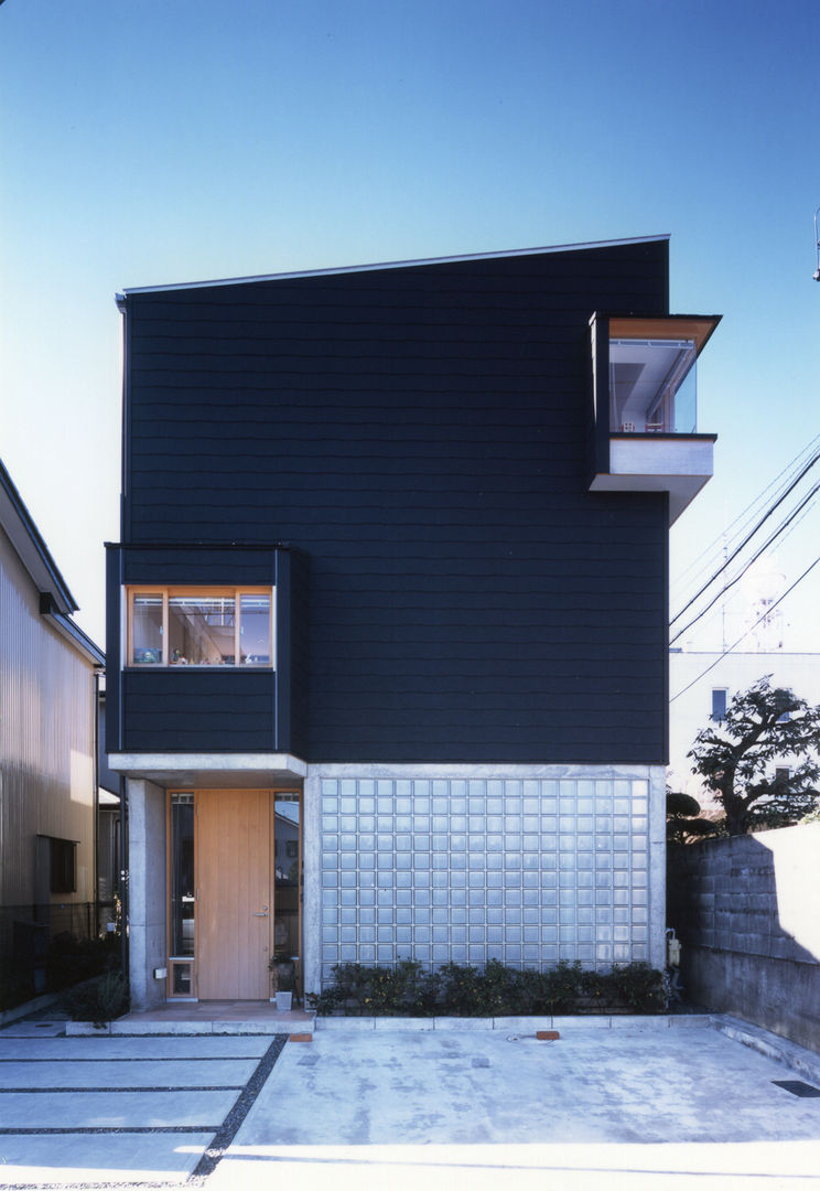 静岡の家 case001, 岩川アトリエ 岩川アトリエ Modern houses