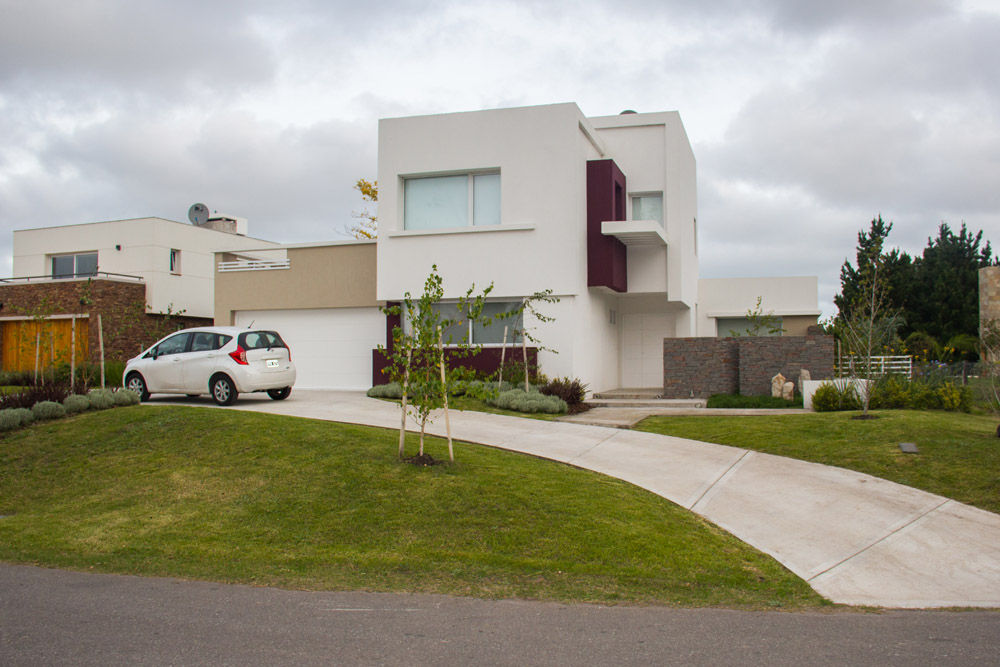 Casa DDC, Zaccanti & Monti arquitectos Zaccanti & Monti arquitectos Casas estilo moderno: ideas, arquitectura e imágenes