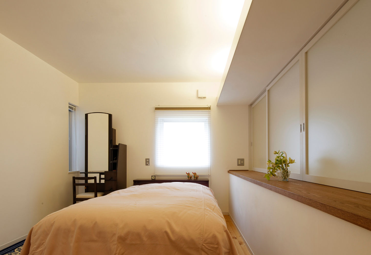 青木平の家, 岩川アトリエ 岩川アトリエ Modern style bedroom