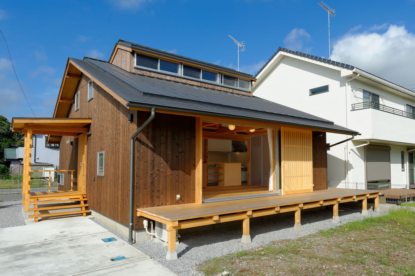 八街の家, 高野量平アーキテクツ一級建築設計事務所 Ryohei Takano Architects 高野量平アーキテクツ一級建築設計事務所 Ryohei Takano Architects Casas de estilo asiático