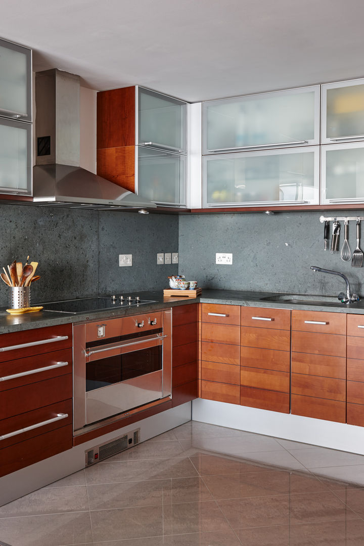 Gloucester Road Penthouse Bhavin Taylor Design Modern kitchen Kitchen,tiles,backsplash,kitchen cupboards