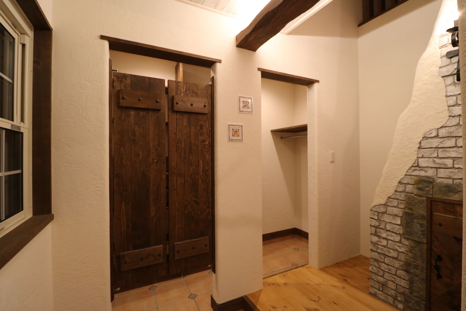 - French Country Style・フレンチカントリースタイル No.03 -, 株式会社アートカフェ 株式会社アートカフェ Country style corridor, hallway& stairs