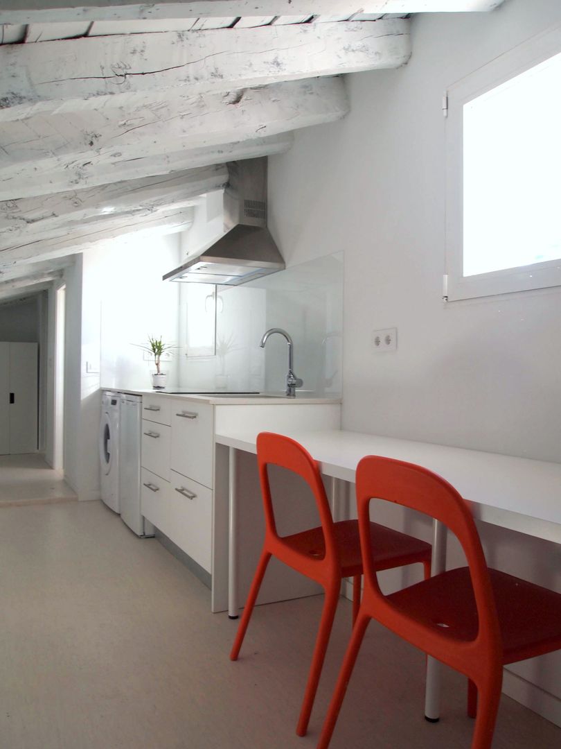 Reforma integral de buhardilla en Embajadores , Reformmia Reformmia Kitchen Wood Wood effect