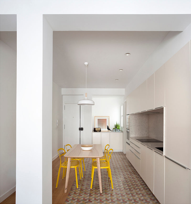 COCINA: REFORMA Y DISEÑO INTERIOR DE APARTAMENTO EN VALENCIA DG Arquitecto Valencia Cocinas escandinavas Madera Acabado en madera