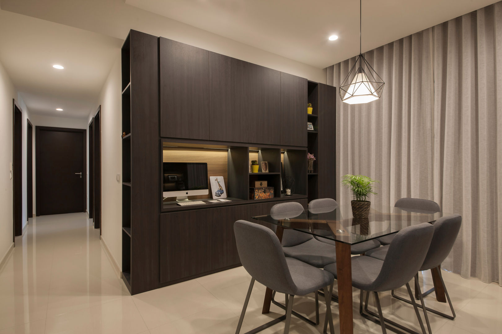 THE LIVIA homify Modern dining room