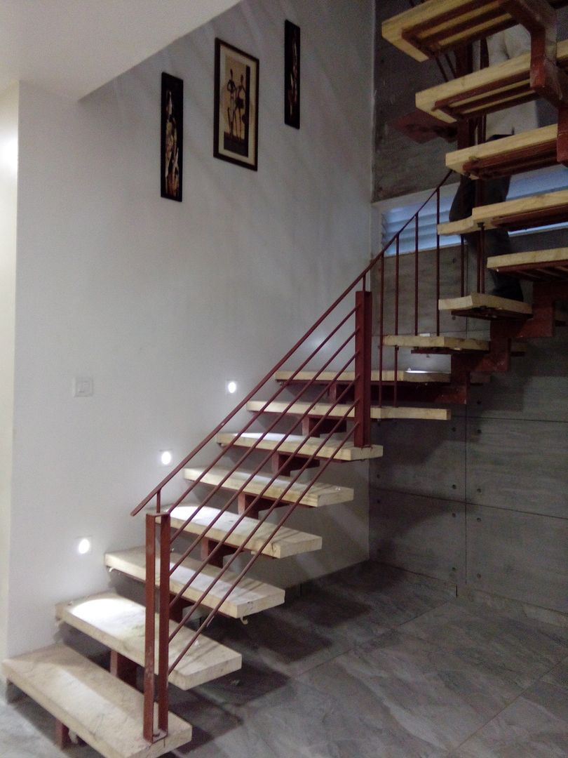 Dr varia residence, Tameer studio Tameer studio Modern corridor, hallway & stairs