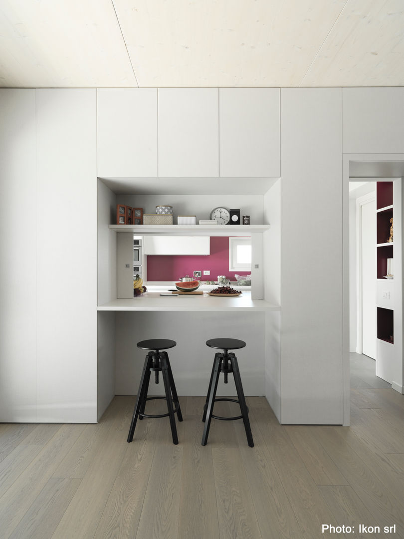 Interni Casa P+F, Margherita Mattiussi architetto Margherita Mattiussi architetto モダンデザインの ダイニング