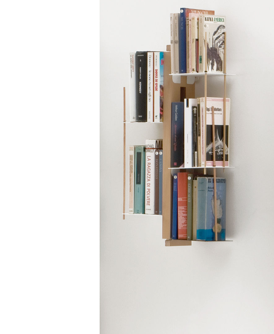 Zia Veronica | Wall hung bookshelf | h 60 cm Le zie di Milano 미니멀리스트 주택 솔리드 우드 멀티 컬러 가정 용품