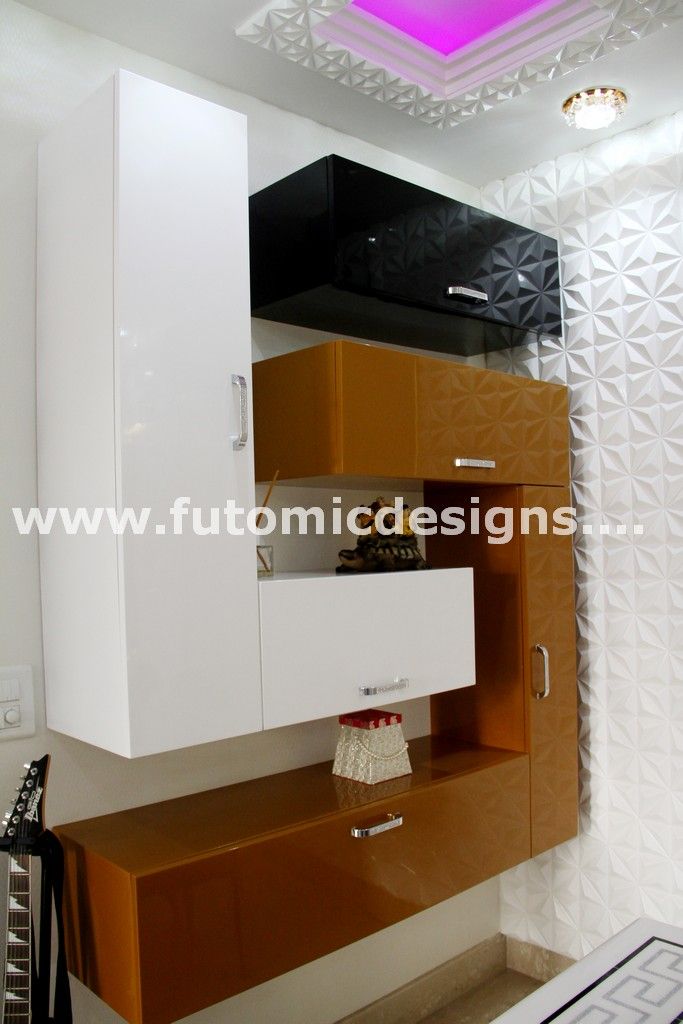 Premium Home Interiors, Futomic Design Services Pvt. Ltd. Futomic Design Services Pvt. Ltd. Modern dining room MDF Crockery & glassware