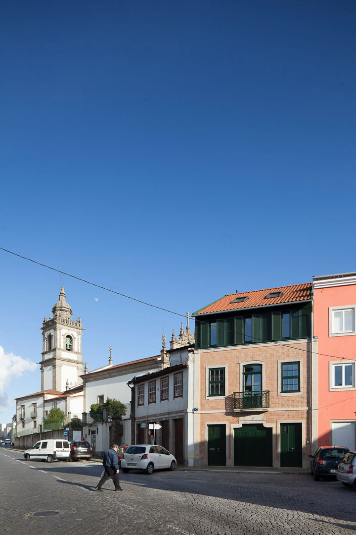 Casa das Gelosias, Marta Campos - Arquitectura, Reabilitação e Eficiência Energética Marta Campos - Arquitectura, Reabilitação e Eficiência Energética Eclectische huizen