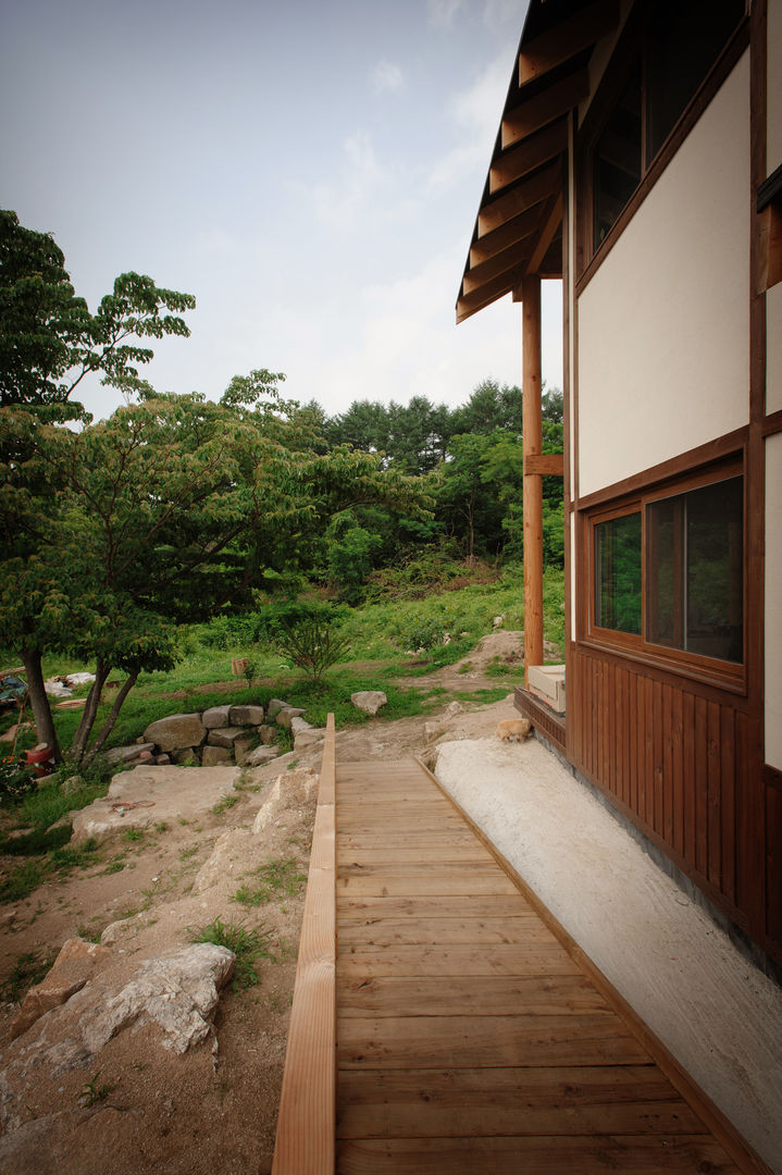 층층나무집 (Geochang house), 위빌 위빌 Modern Evler