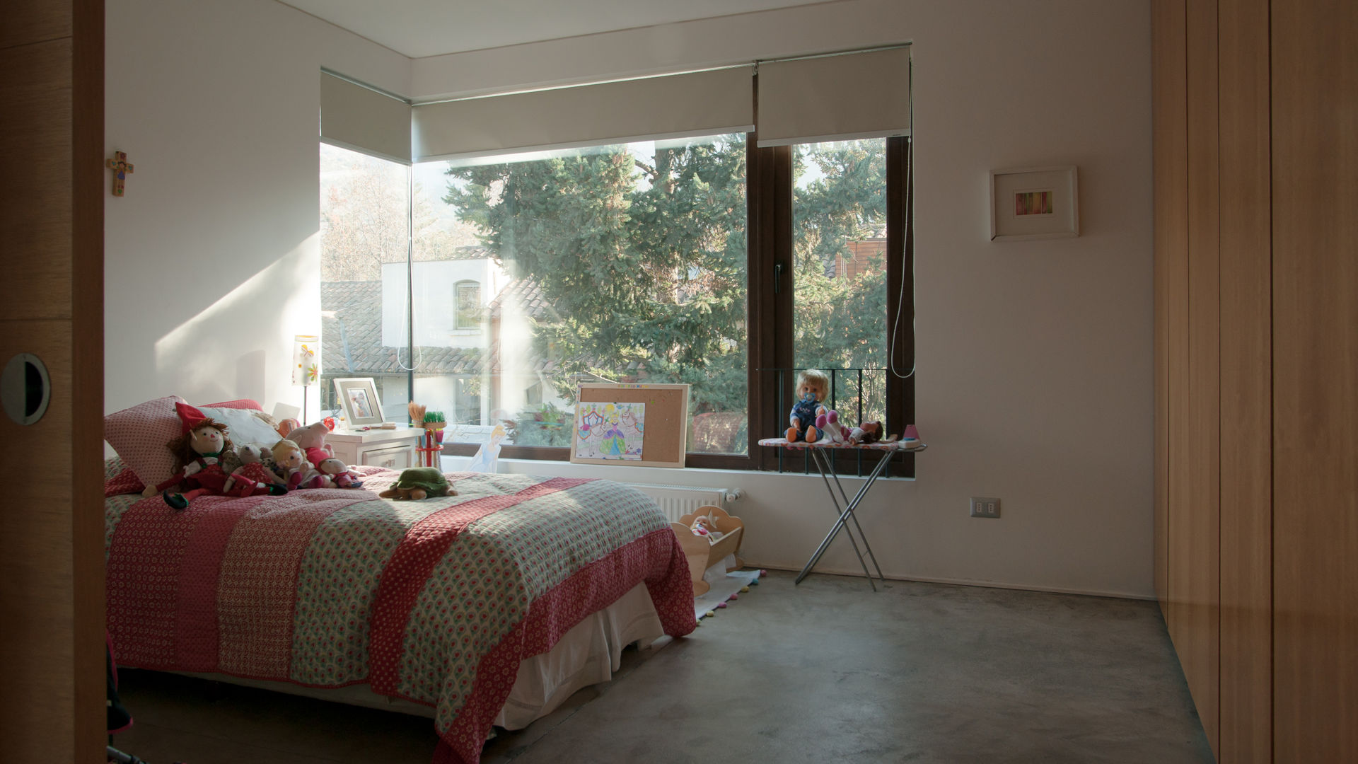 Fray Bentos, DRAA DRAA モダンスタイルの寝室