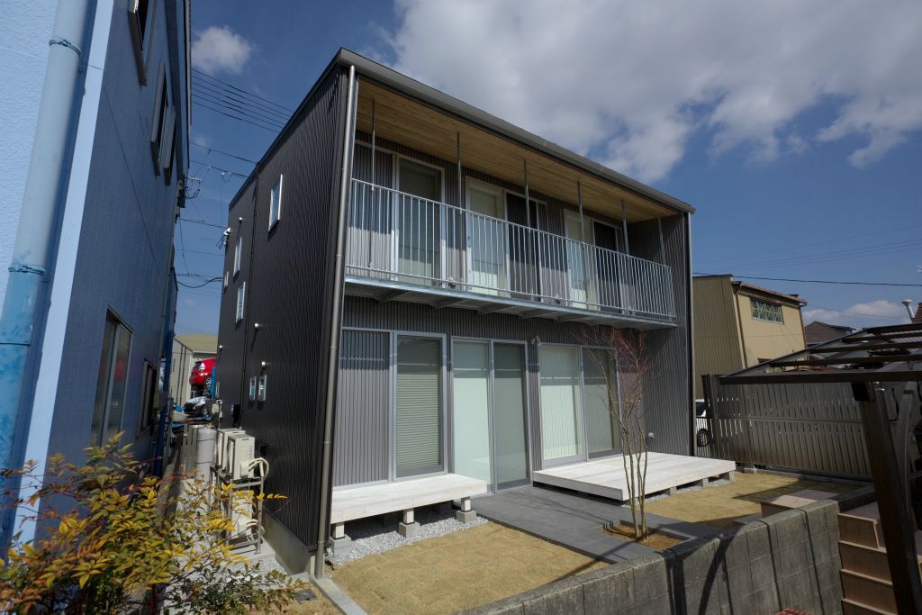 通り土間のあるSimple Box House, 有限会社 橋本設計室 有限会社 橋本設計室 Casas modernas