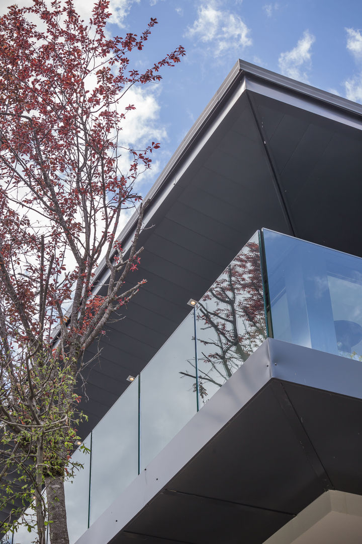 Soleyâ, Chevallier Architectes Chevallier Architectes Puertas y ventanas modernas Vidrio